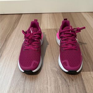 Nike Legend React Sneakers